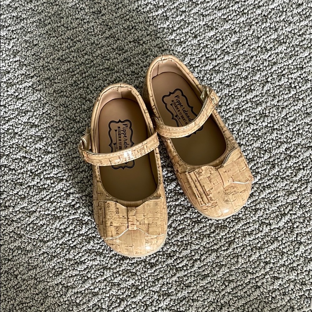 Pipperdoodles cork shoes